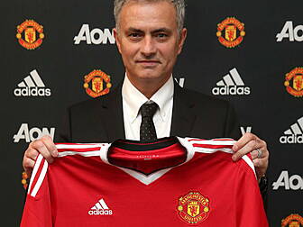 Manchester United finally conf...
